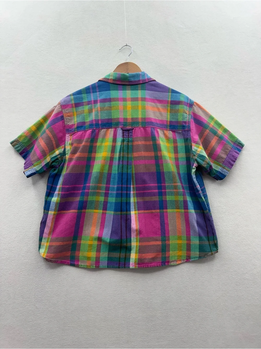 Shaver Lake Women’s 1X Plaid Multicolored Button Up Short Sleeve Top